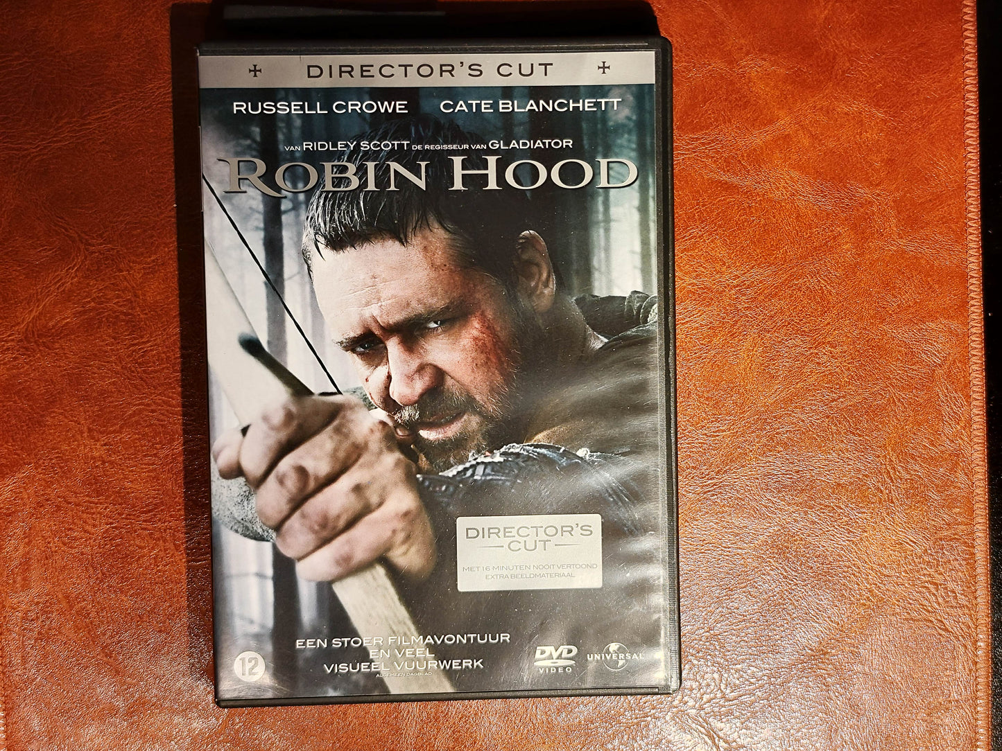Robin Hood 2010 DVD Action Crowe Blanchett Sydow Scott DVD Cover