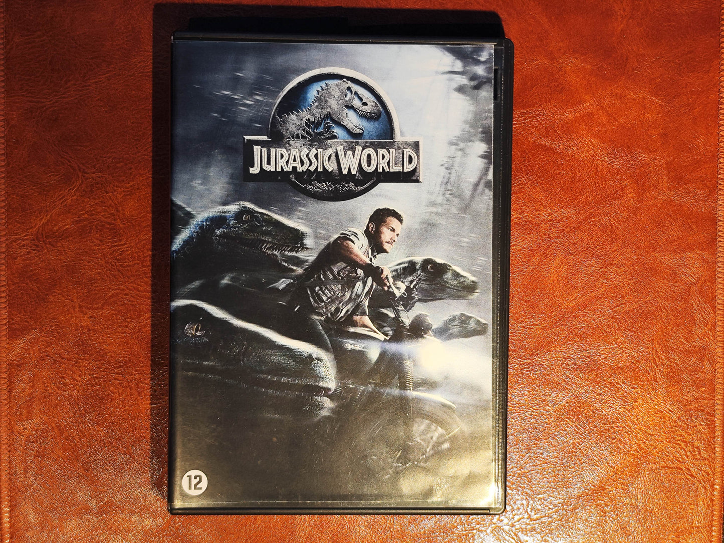 Jurassic World 2015 DVD Action Pratt Howard Khan Trevorrow DVD Cover