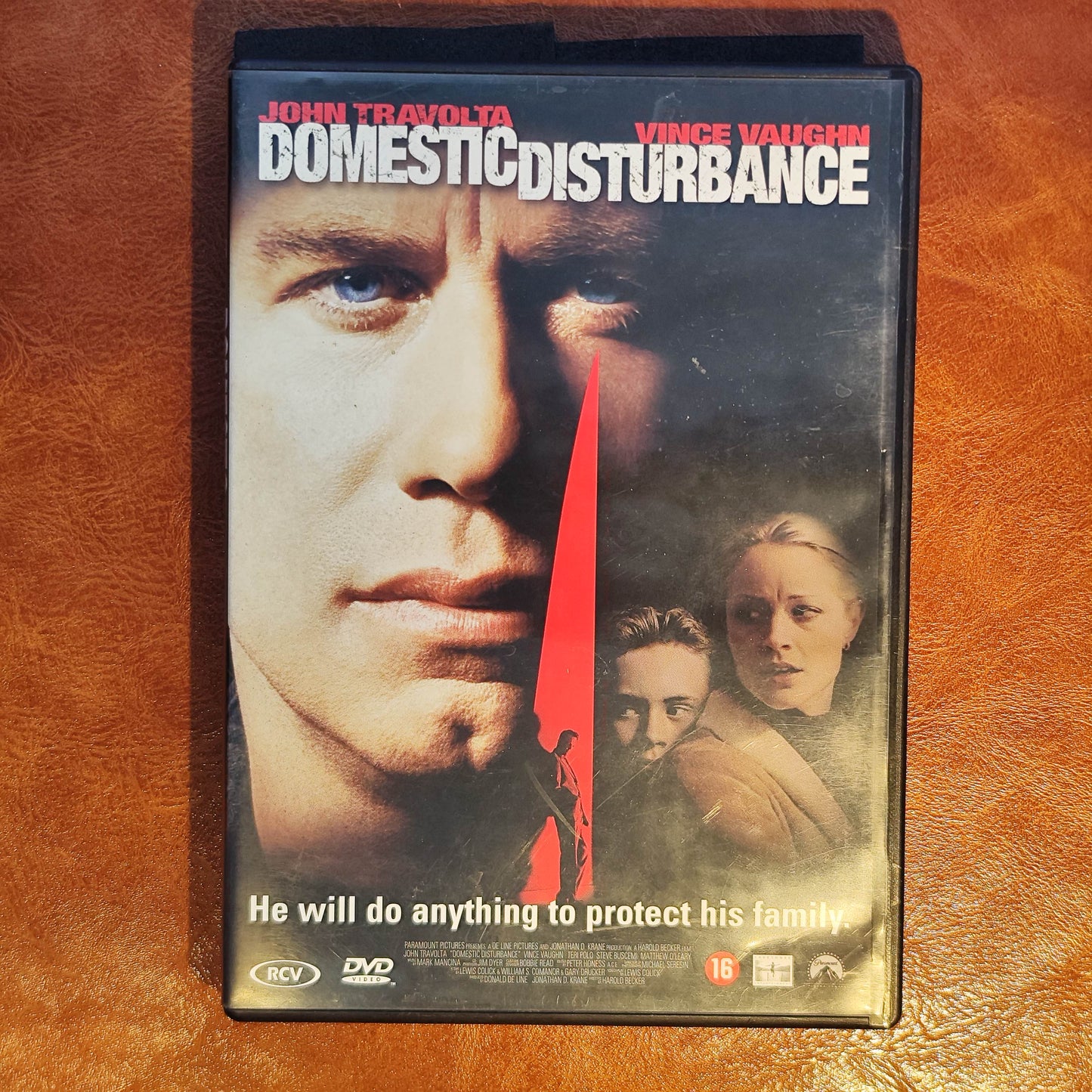 Domestic Disturbance 2001 DVD Crime Travolta O-Leary Santiago-Hudson Becker DVD Cover