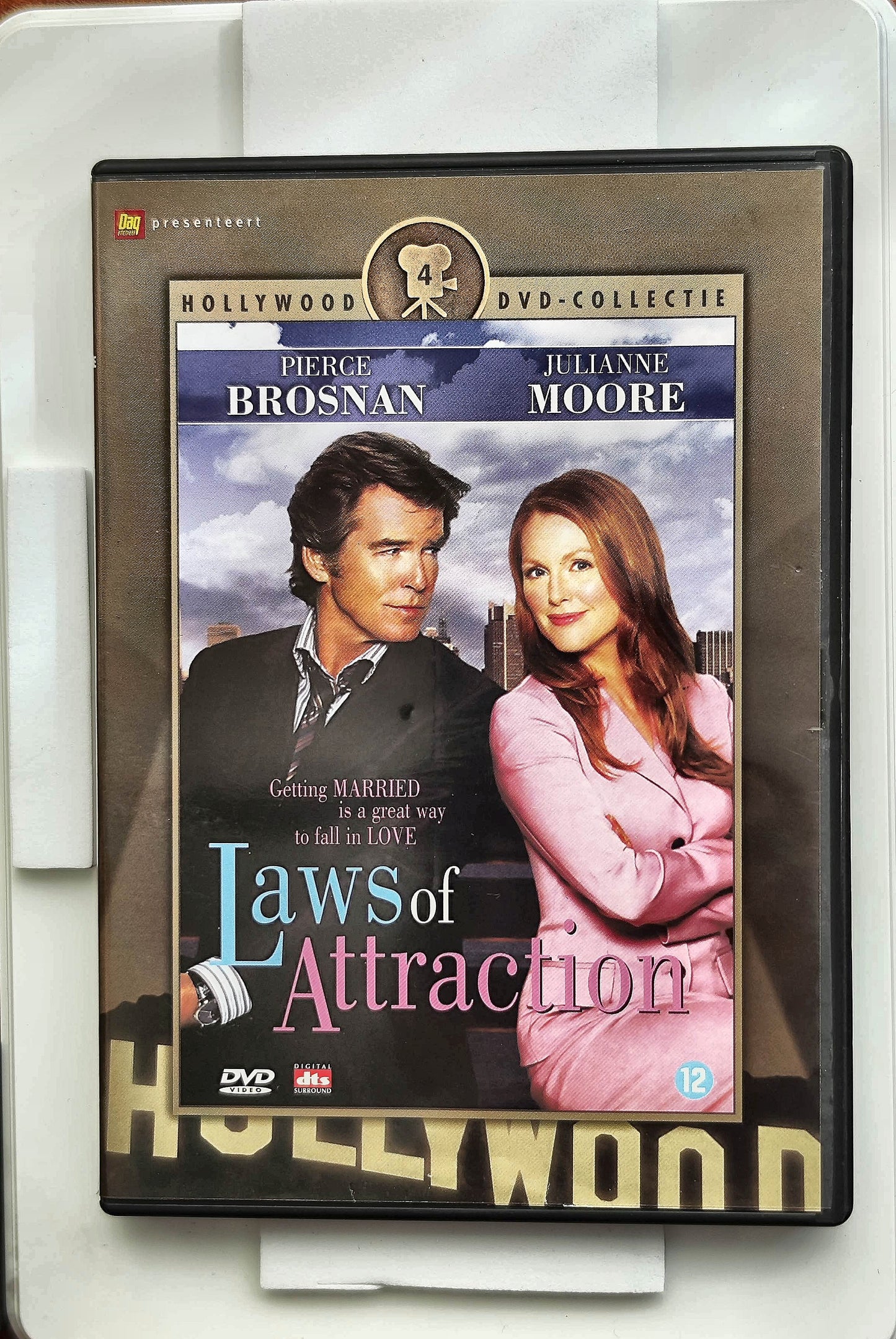 Laws of Attraction 2004 DVD Comedy Brosnan Moore Sheen Howitt DVD Cover