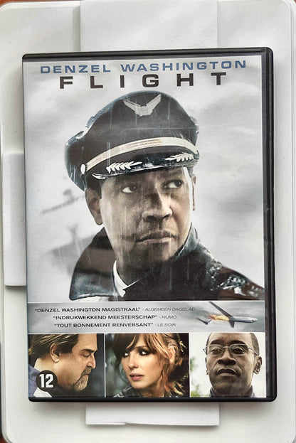 Flight 2012 DVD Drama Velazquez Washington Cabassa Zemeckis DVD Cover