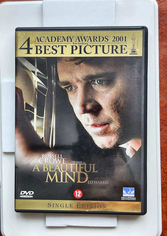 A Beautiful Mind 2001 DVD Biography Crowe Harris Connelly Howard DVD Cover