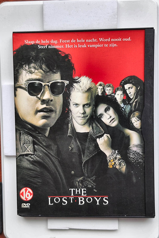 The Lost Boys 1987 DVD Comedy Patric Haim Wiest Schumacher DVD Cover